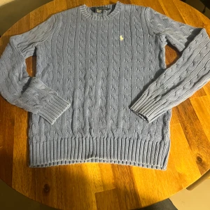 Sweatshirt Ralph Lauren - Skick 9/10🤩.                                                        Storlek M men passar XS.  (Krympigt i tvätten)