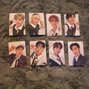 Stray Kids - Officiella Stray Kids Christmas EveL photocards. 