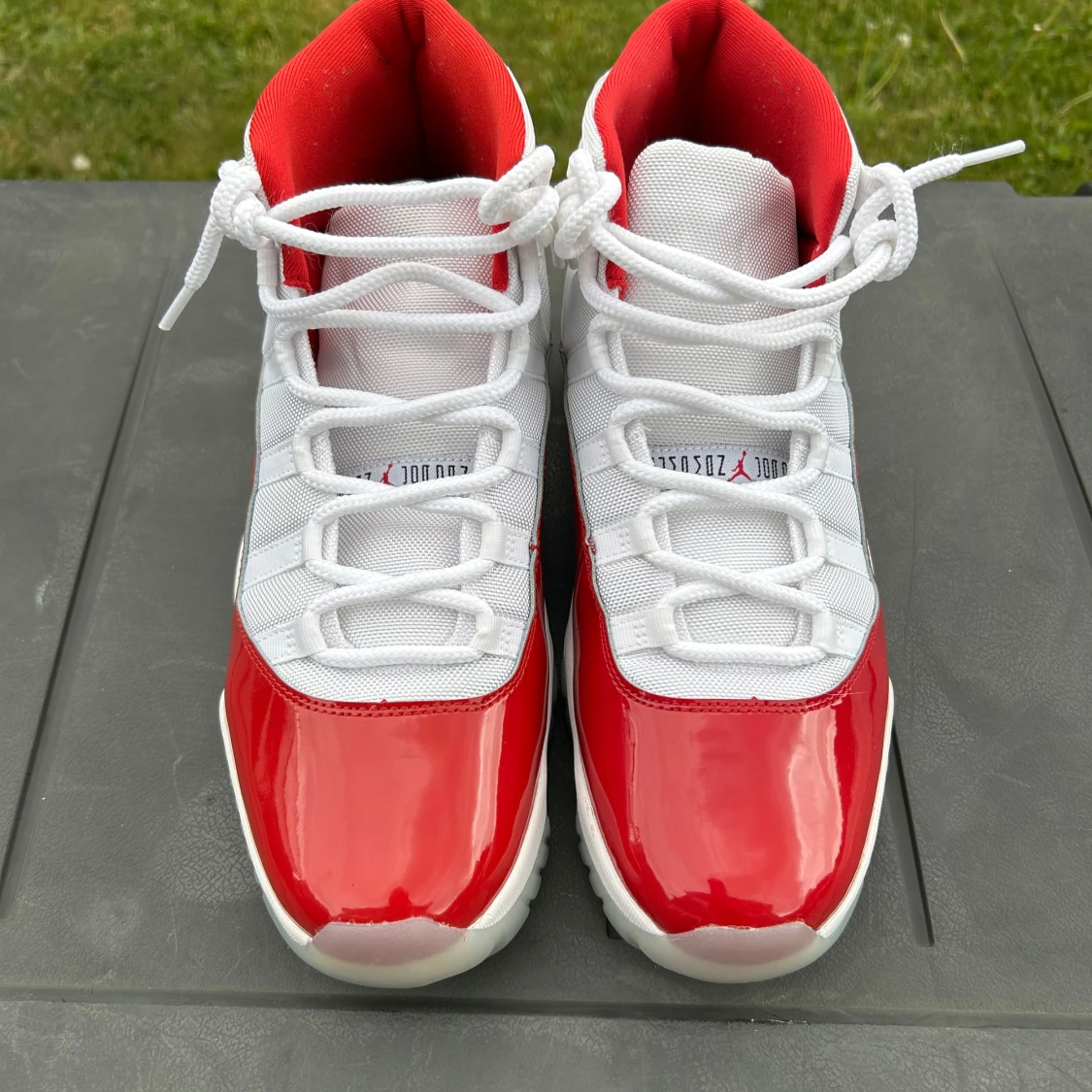 Nike Air Jordans 11 Retro Cherry - 2