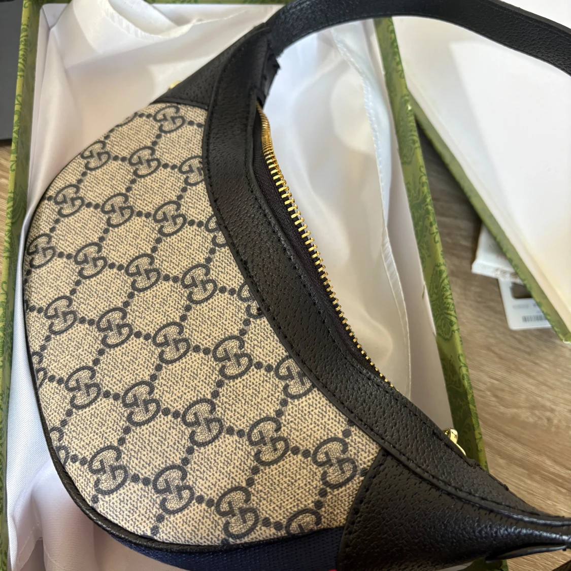 Gucci axelväska med GG-mönster