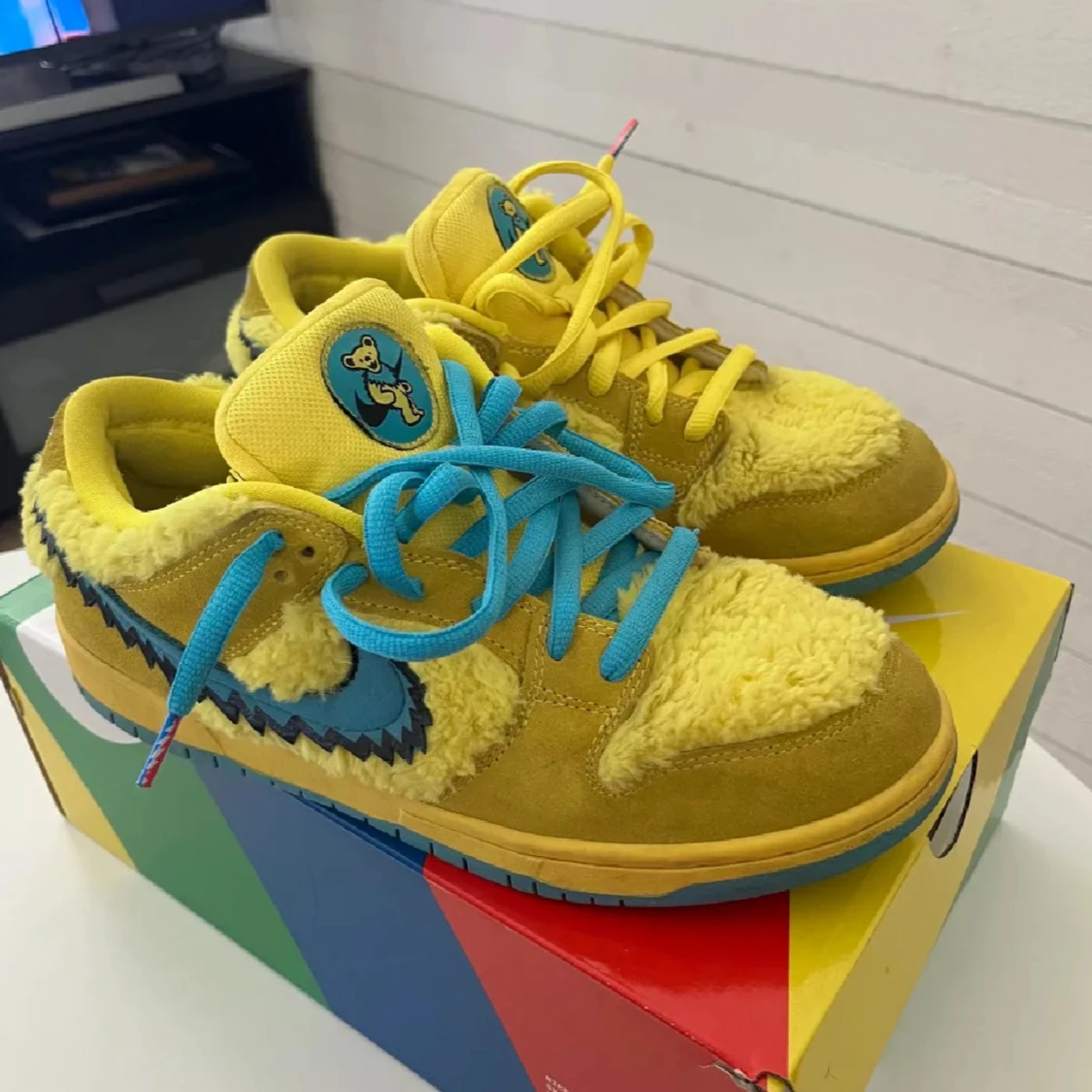 Nike SB Dunk Low Grateful Dead Yellow