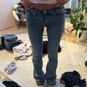 Blå bootcut jeans från Perfect Jeans Gina💕 - Jätte fina Fina blåa bootcut jeans från Gina🤗