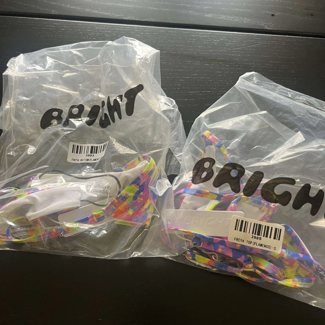 Färgglad bikini från Bright