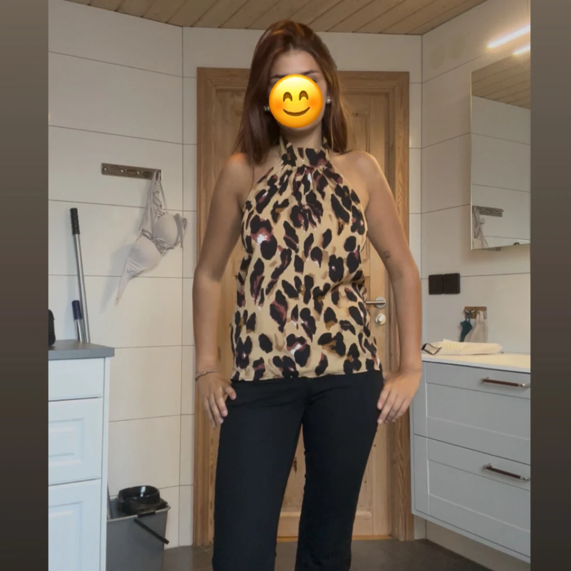 Leopardmönstrad halterneck topp