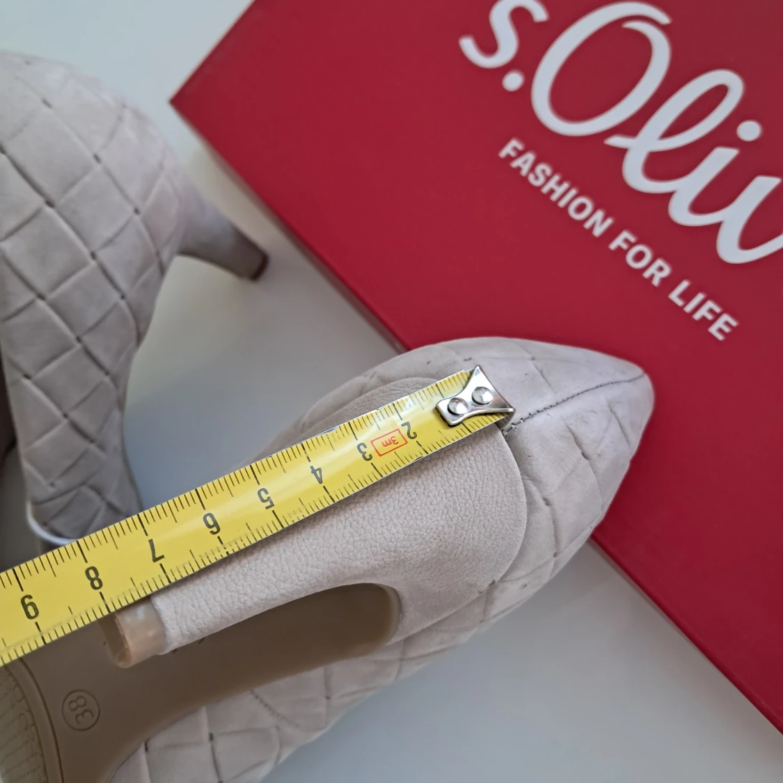 Beige pumps i läder från s.Oliver - 2