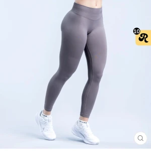 Dfyne leggings  - Impact leggings använda 1 gång tyckte inte om färgen därav säljer jag. 