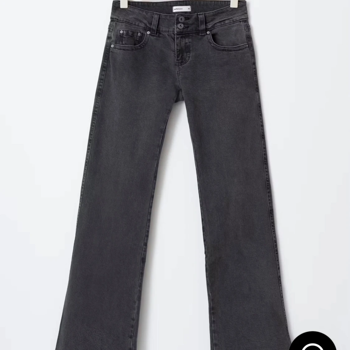 Grå bootcut jeans med dubbla knappar - 2