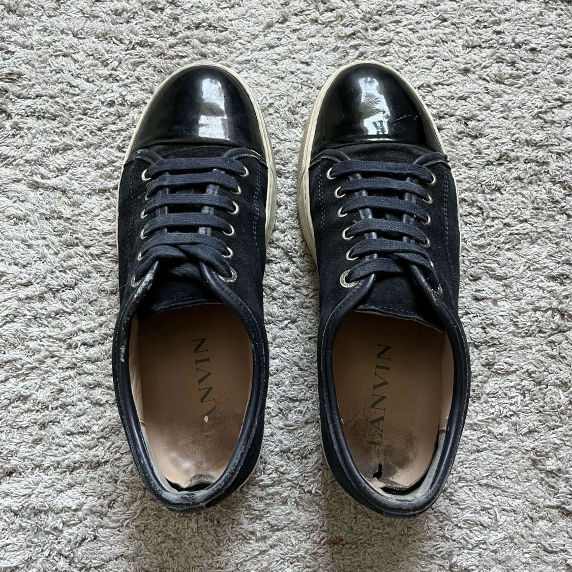 Mörkblåa skor från Lanvin med lackad tå - 4