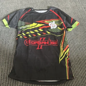 TOTO&NINETTA TRÖJA  - Stolek S.