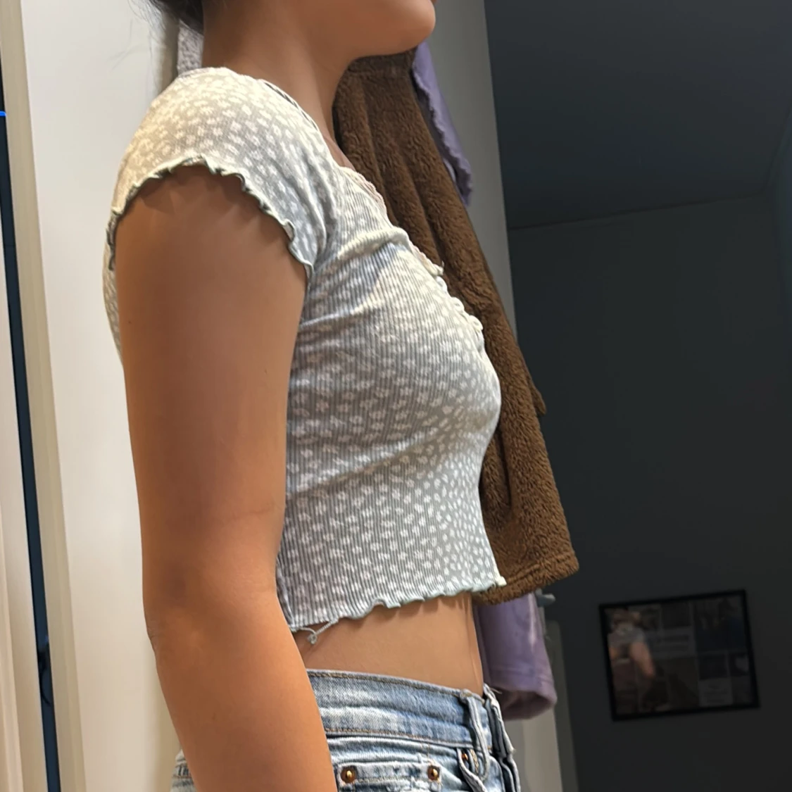 Grå croppad topp från H&M Divided - 1