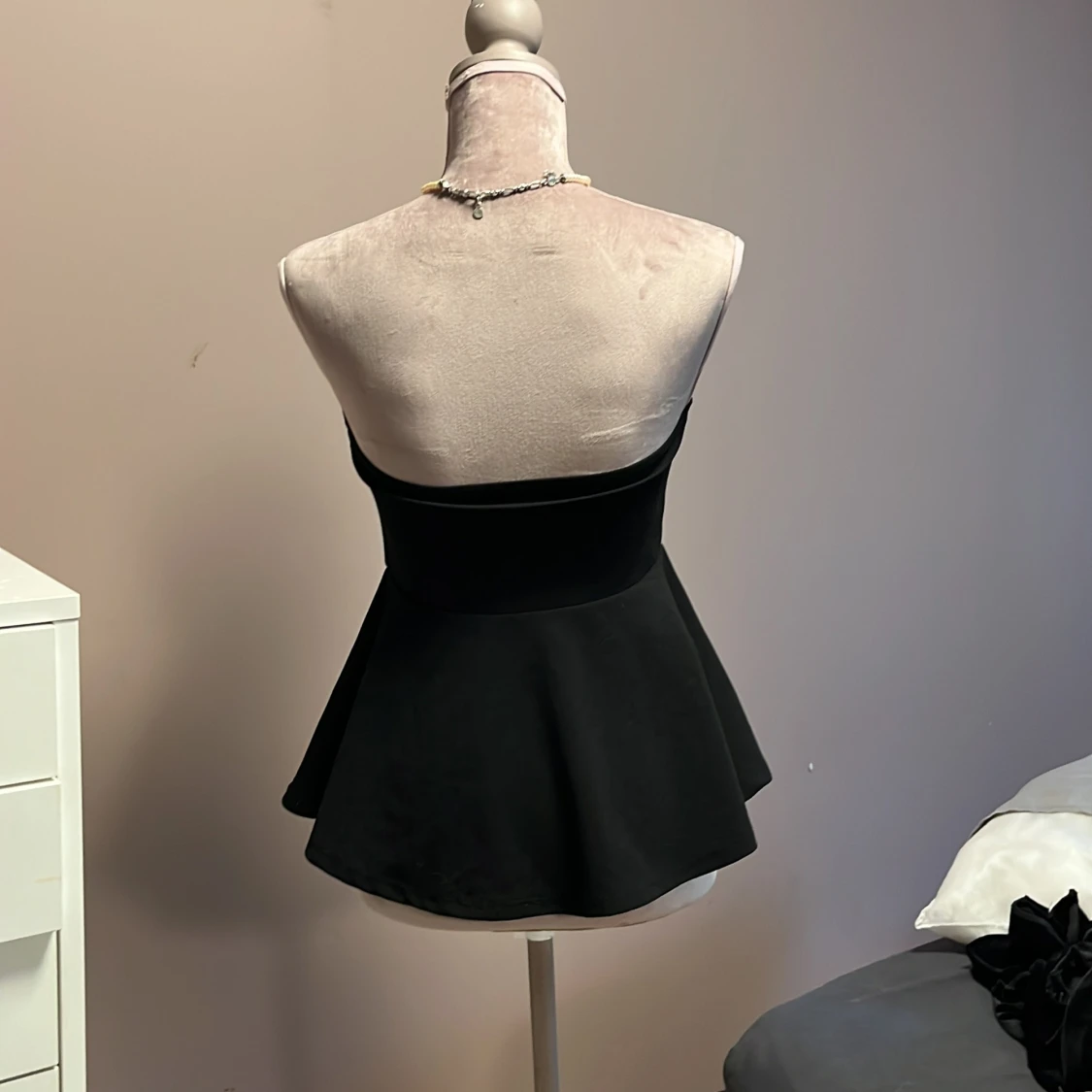 Svart peplum tubtopp - 1