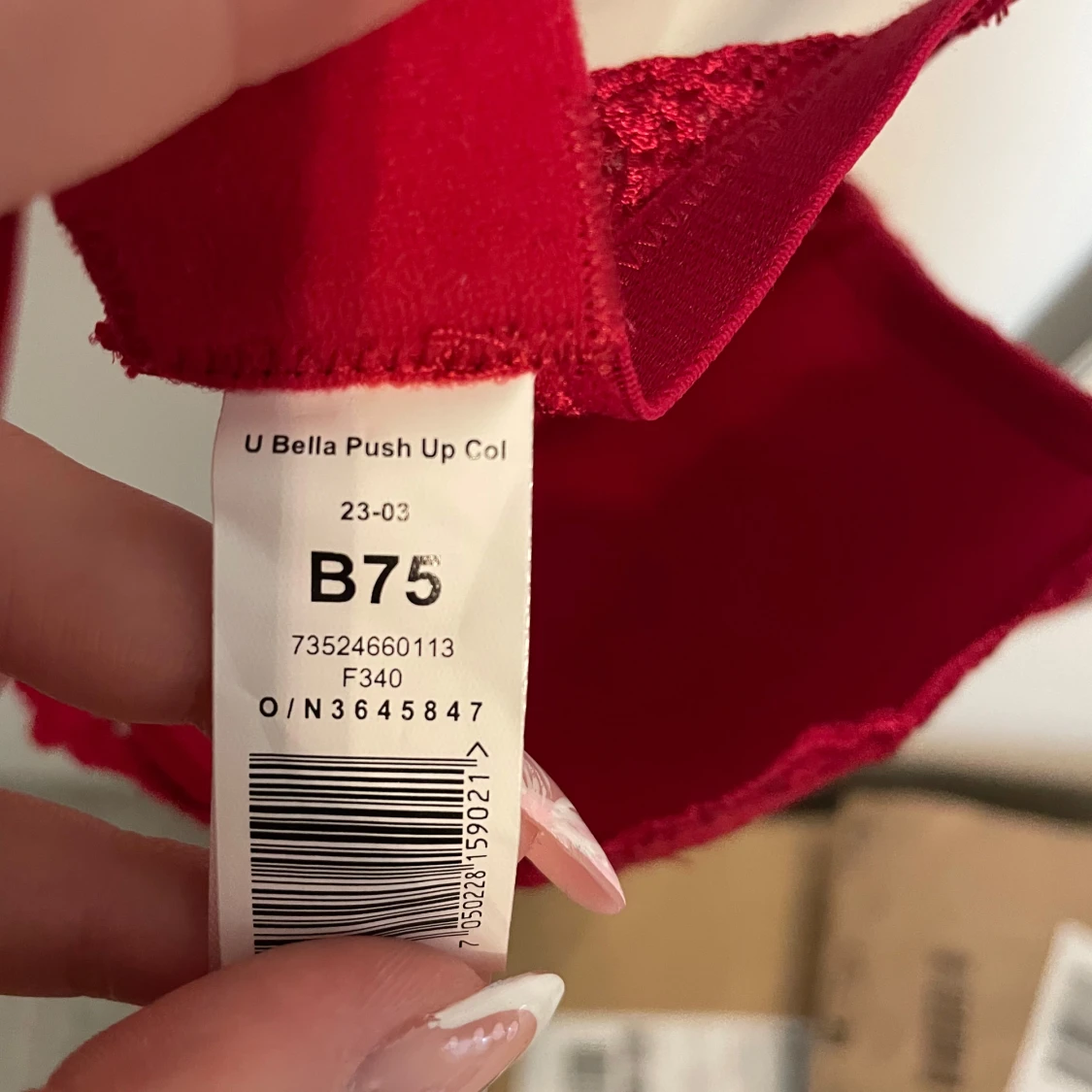 Röd spets-bh från Cubus B75 - 2