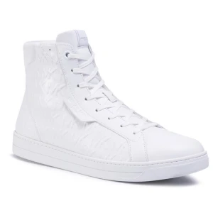 Vita höga sneakers från Michael Kors - Stilrena vita höga sneakers från Michael Kors med präglad logotyp på sidorna. Skorna har snörning, rund tå och är tillverkade i skinn för en clean och modern look. Perfekta för dig som gillar minimalistisk stil.