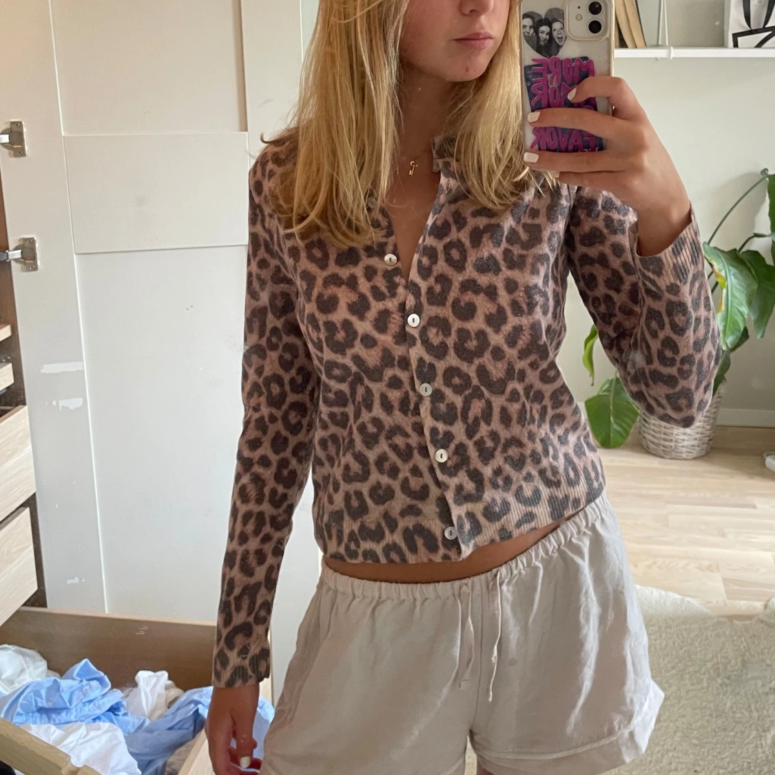 Leopardmönstrad kofta med knappar