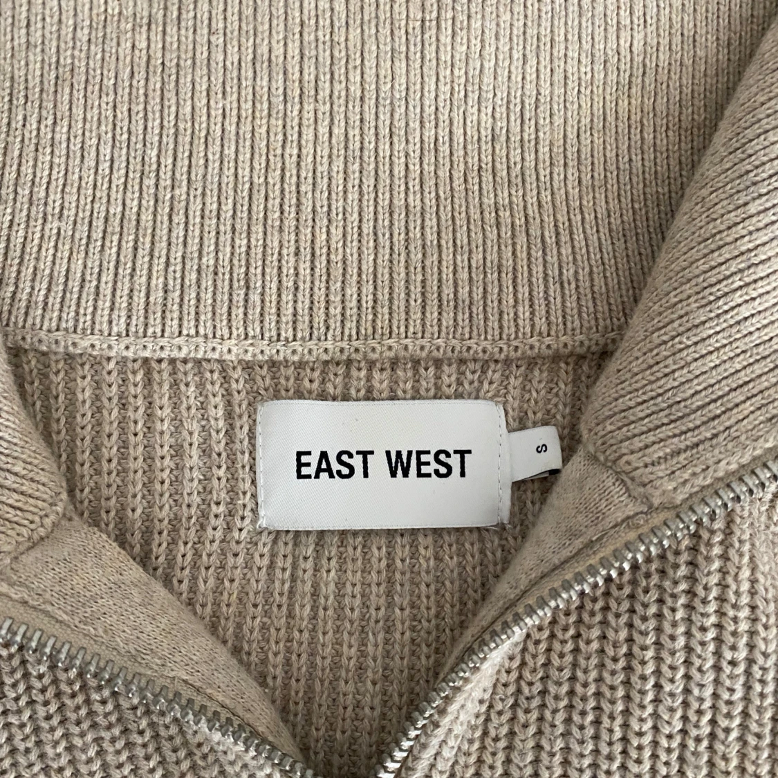 Beige ribbad half zip-tröja East West - 2