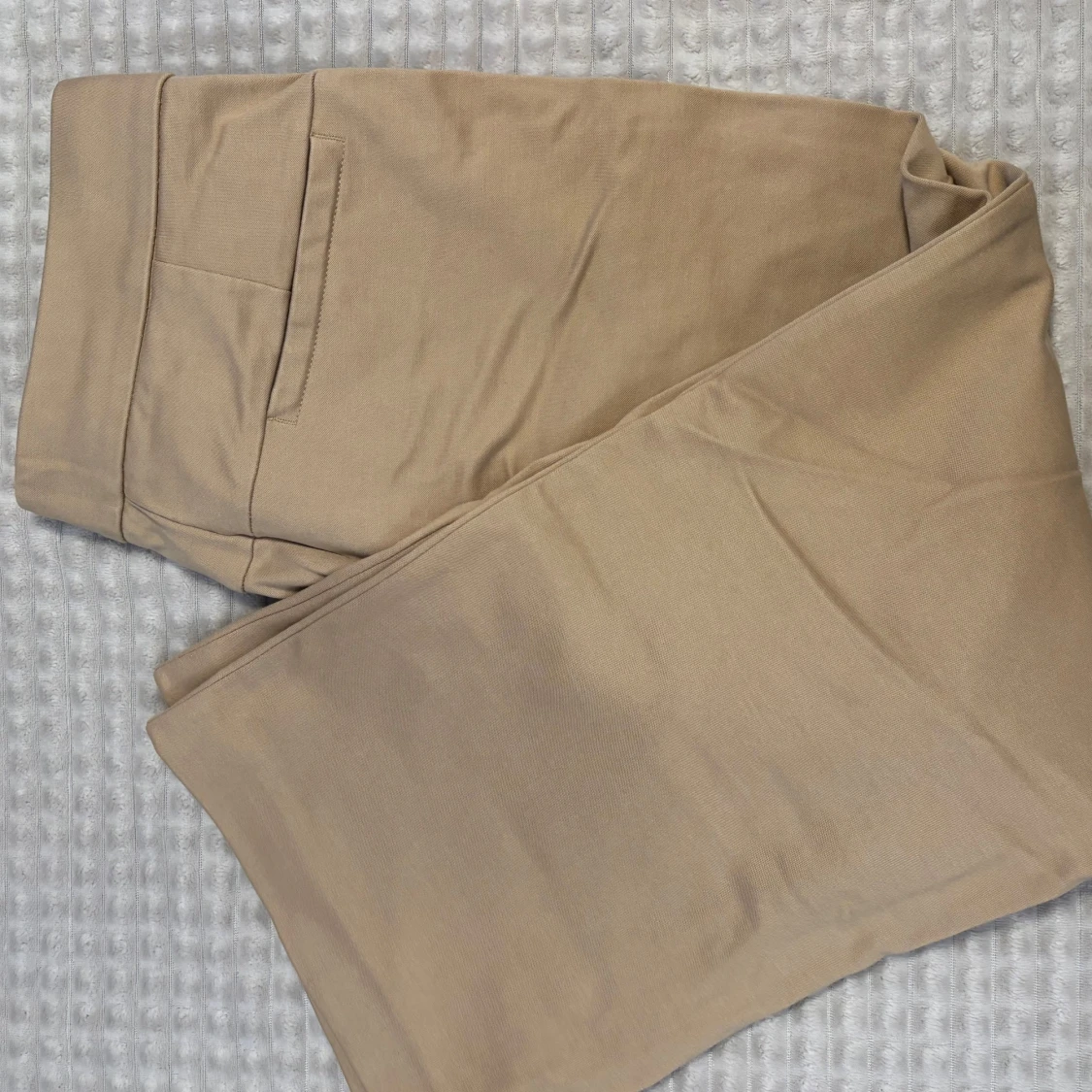 Beige kostymbyxor från Esprit