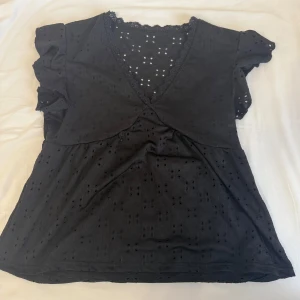 Svart topp - Ej använt mycket 