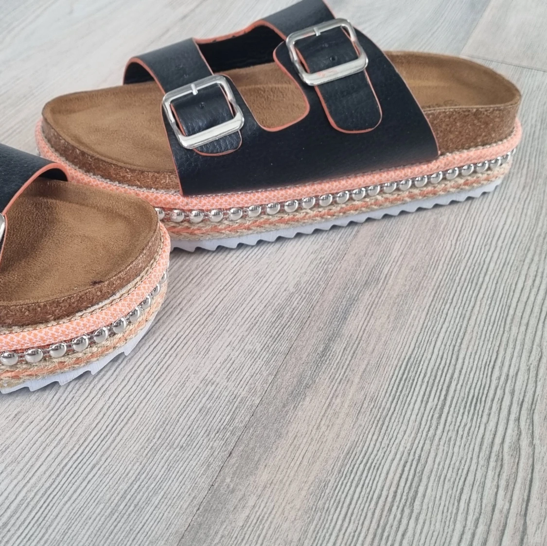 Svarta sandaler med platåsula - 2