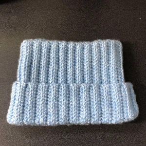 Virkad ”cat beanie” - Handvirkad av mig, endast provad aldrig ”använd” säljer även på Vinted
