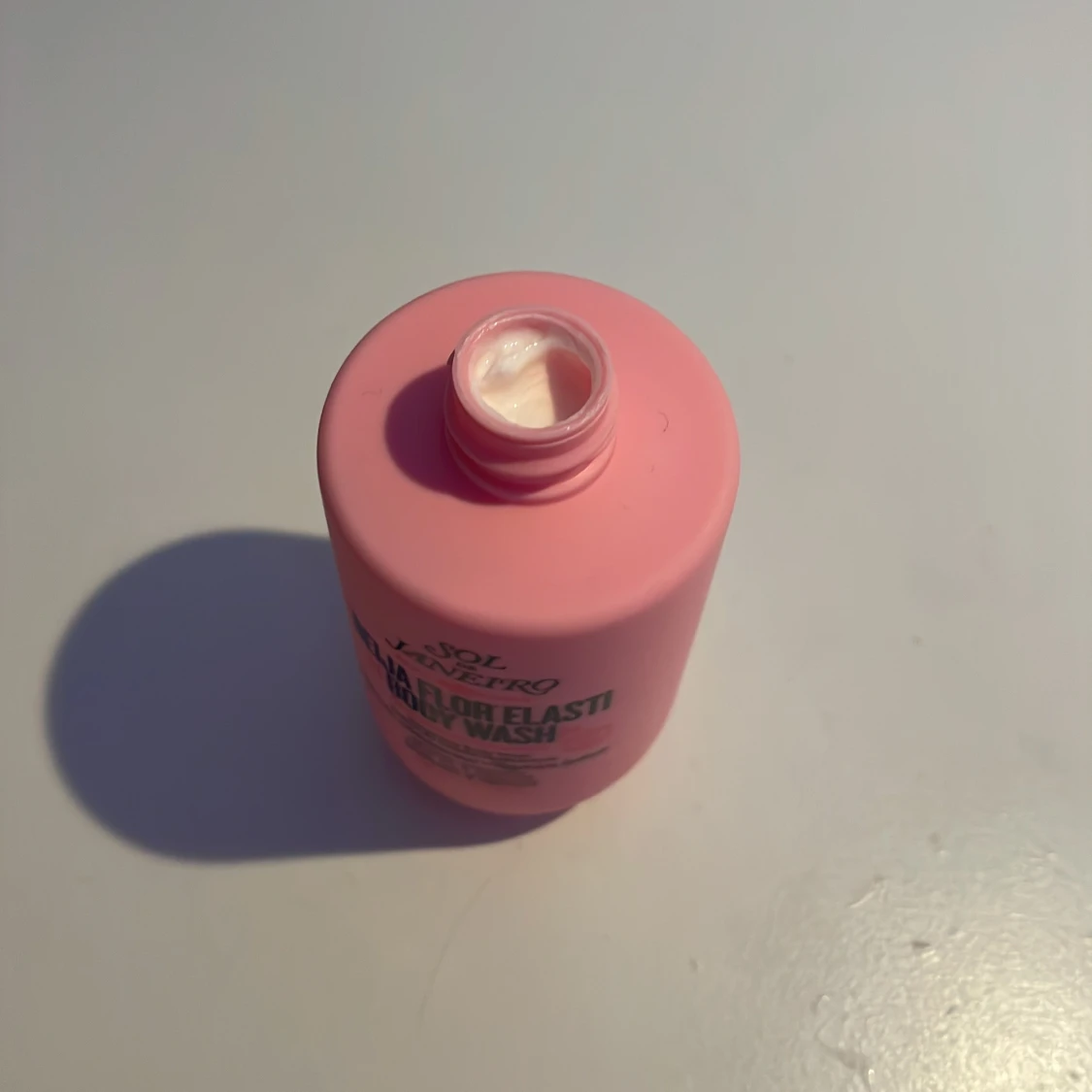 Sol de Janeiro Beija Flor Elasti-Cream - 1