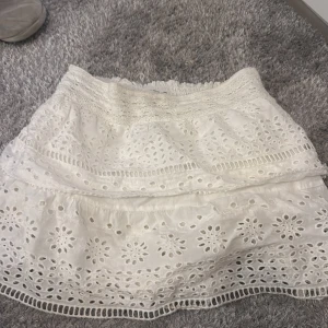 Kjol - Kjol från Zara i storlek 164 funkar som xs/s