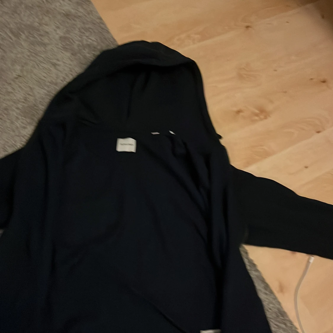 Mörkblå hoodie med dragkedja - 1