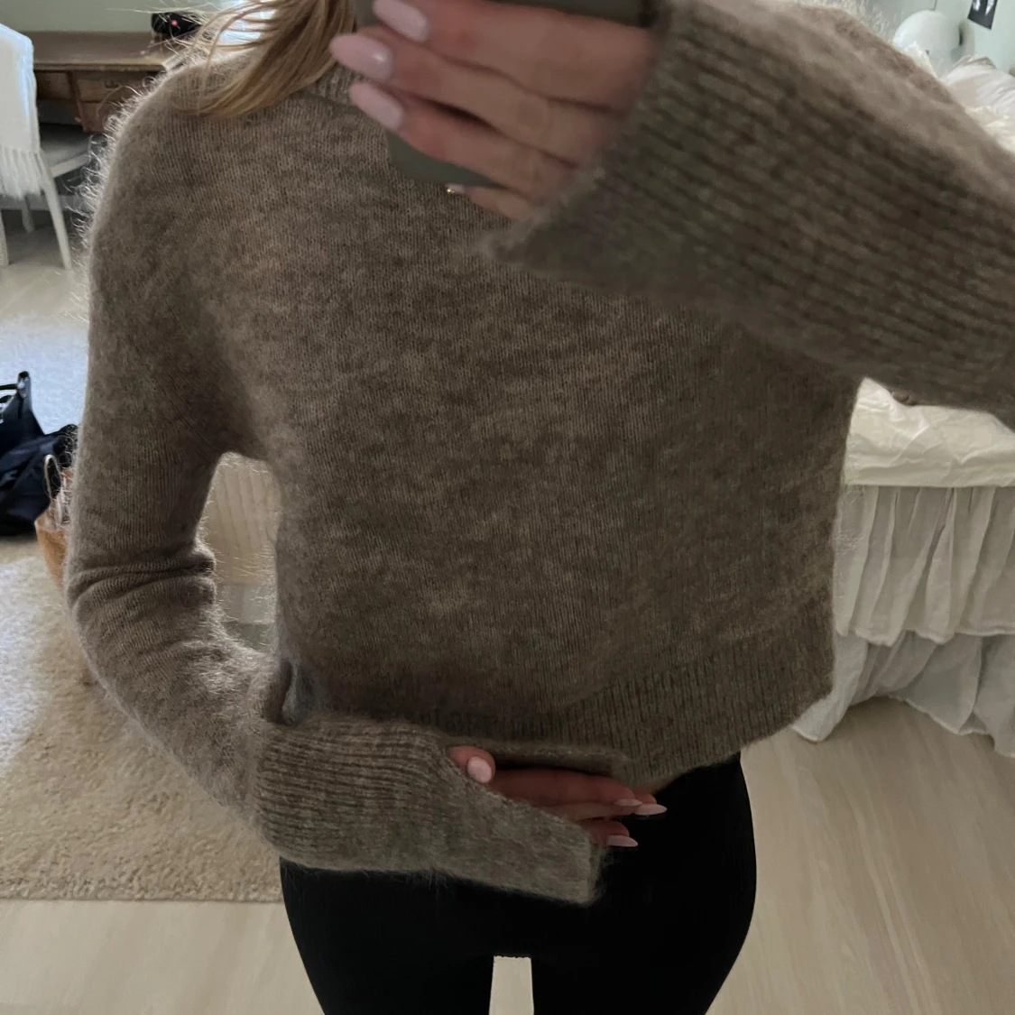 Beige/grå stickad tröja - 1