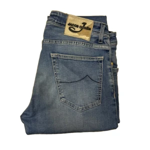 Jacob Cohen Jeans - Jacob Cohen Jeans Style 622 | Storlek W33 | Fint skick 8/10 | Nypris Ca 5000 | Hör av dig vid fler frågor // Loretti Fashion UF