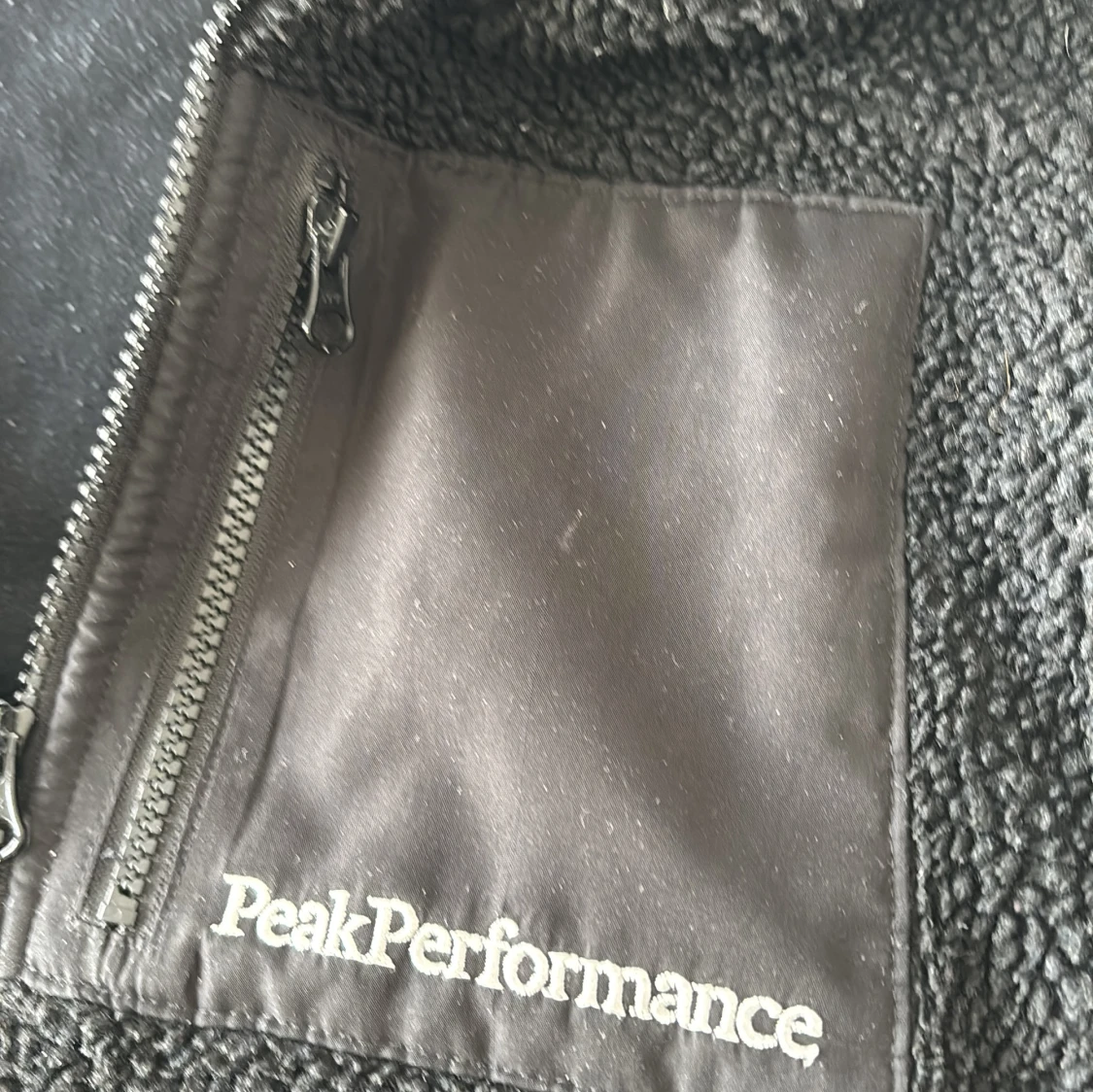 Svart fleeceväst från Peak Performance - 1