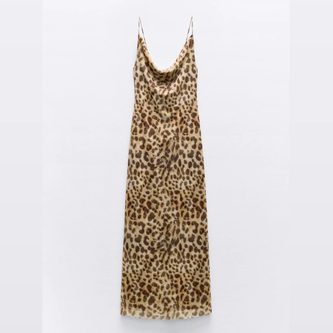 Intressekoll leopardklänning