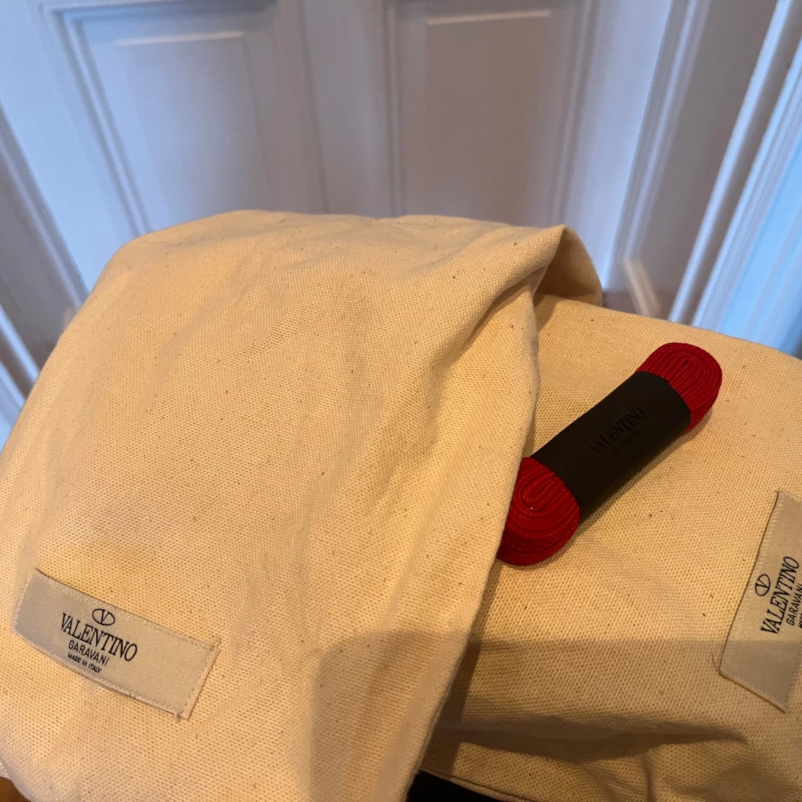 Röda Valentino Flycrews - 2