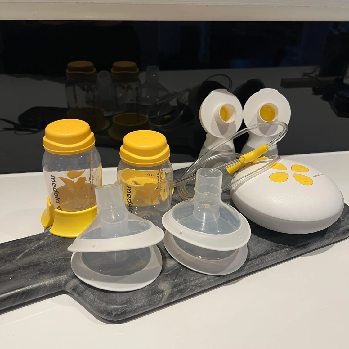 Medela Swing Maxi Bröstpump dubbel - 1