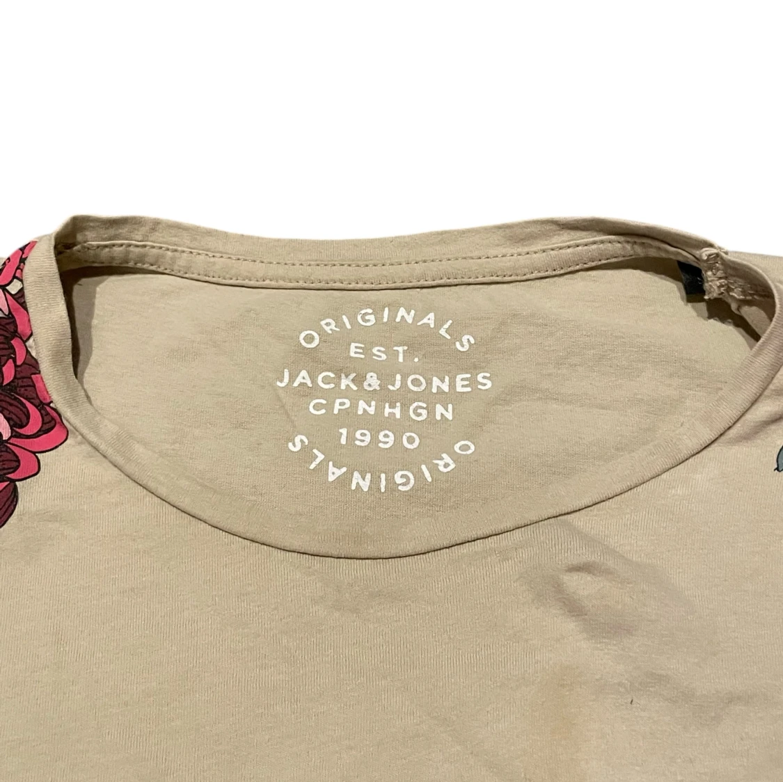 Beige t-shirt från Jack & Jones - 2