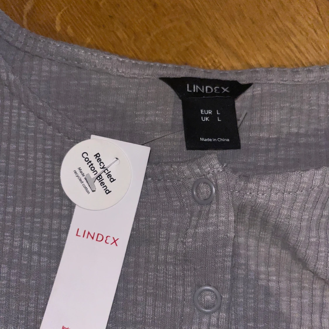 Grå ribbad kofta från Lindex - 2