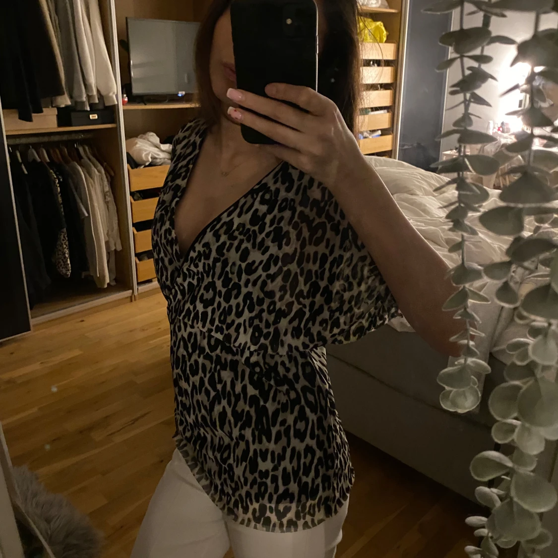 Leopardmönstrad blus från Lindex - 1