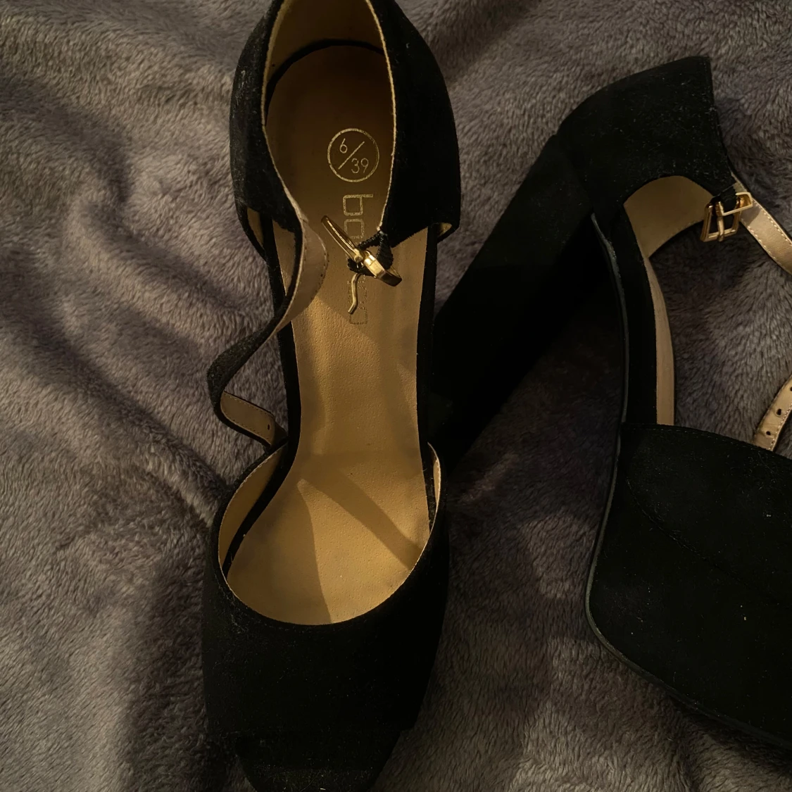 Svarta klackskor från Boohoo - 1