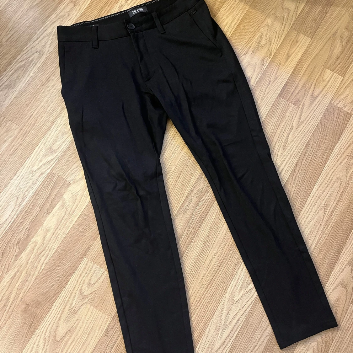 Svarta kostymbyxor från Only & Sons