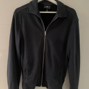 Overshirt - Säljer en HM overshirt i storlek S