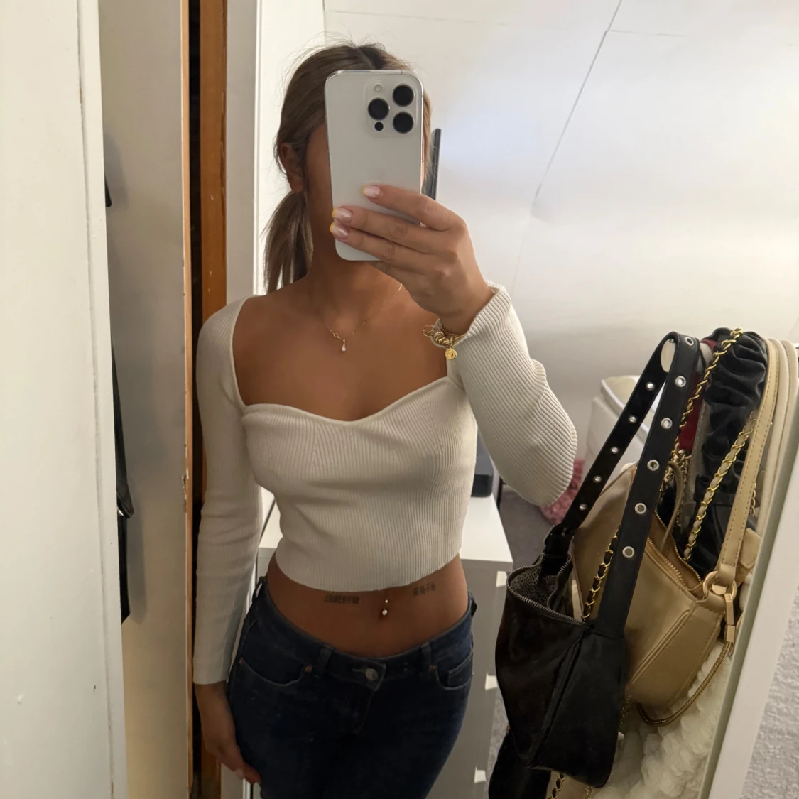 Vit ribbad offshoulder topp - 2