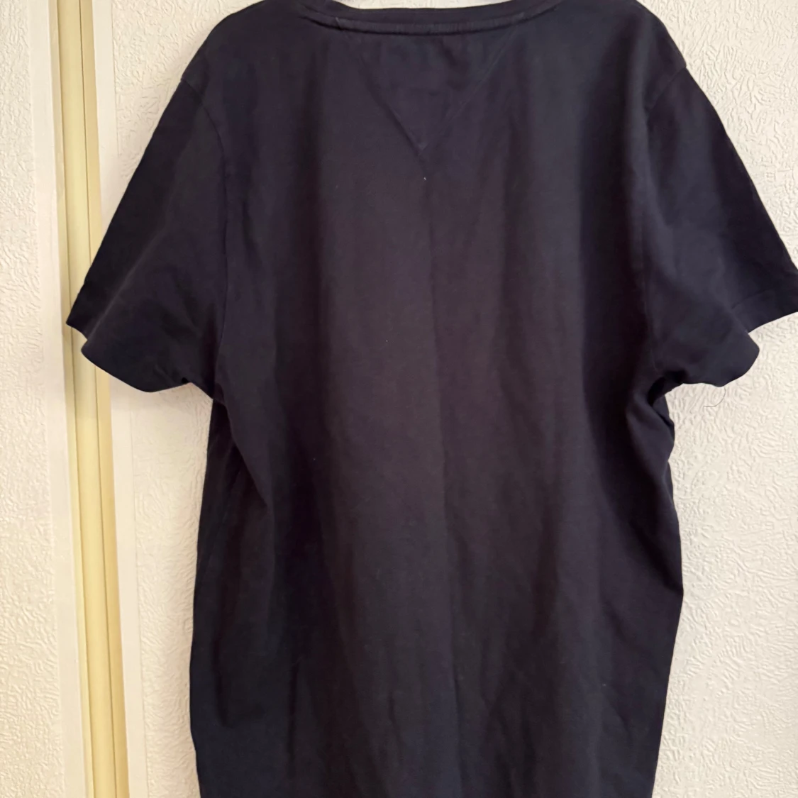 Mörkblå t-shirt från Tommy Hilfiger - 1