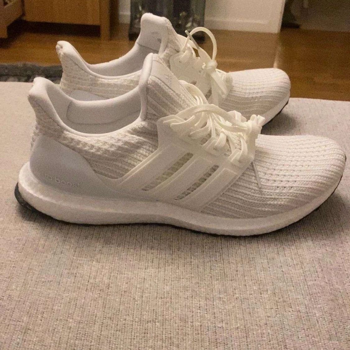 Vita Adidas Ultraboost sneakers