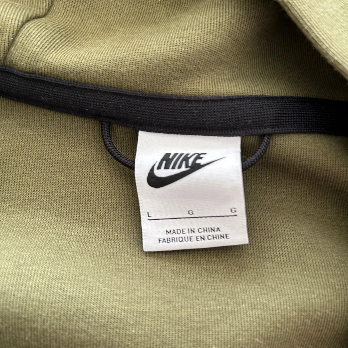 Olivgrön Tröja från Nike - 2