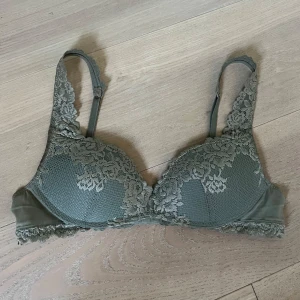 Intimissimi bh! - Superpushup-behå Gioia pretty flowers från intimissimi! Inga defekter alls. Som ny❤️ storlek 75b