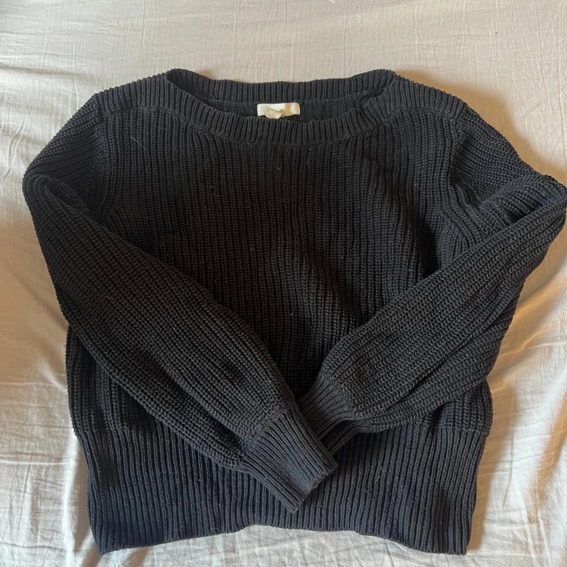 Svart stickad tröja från H&M