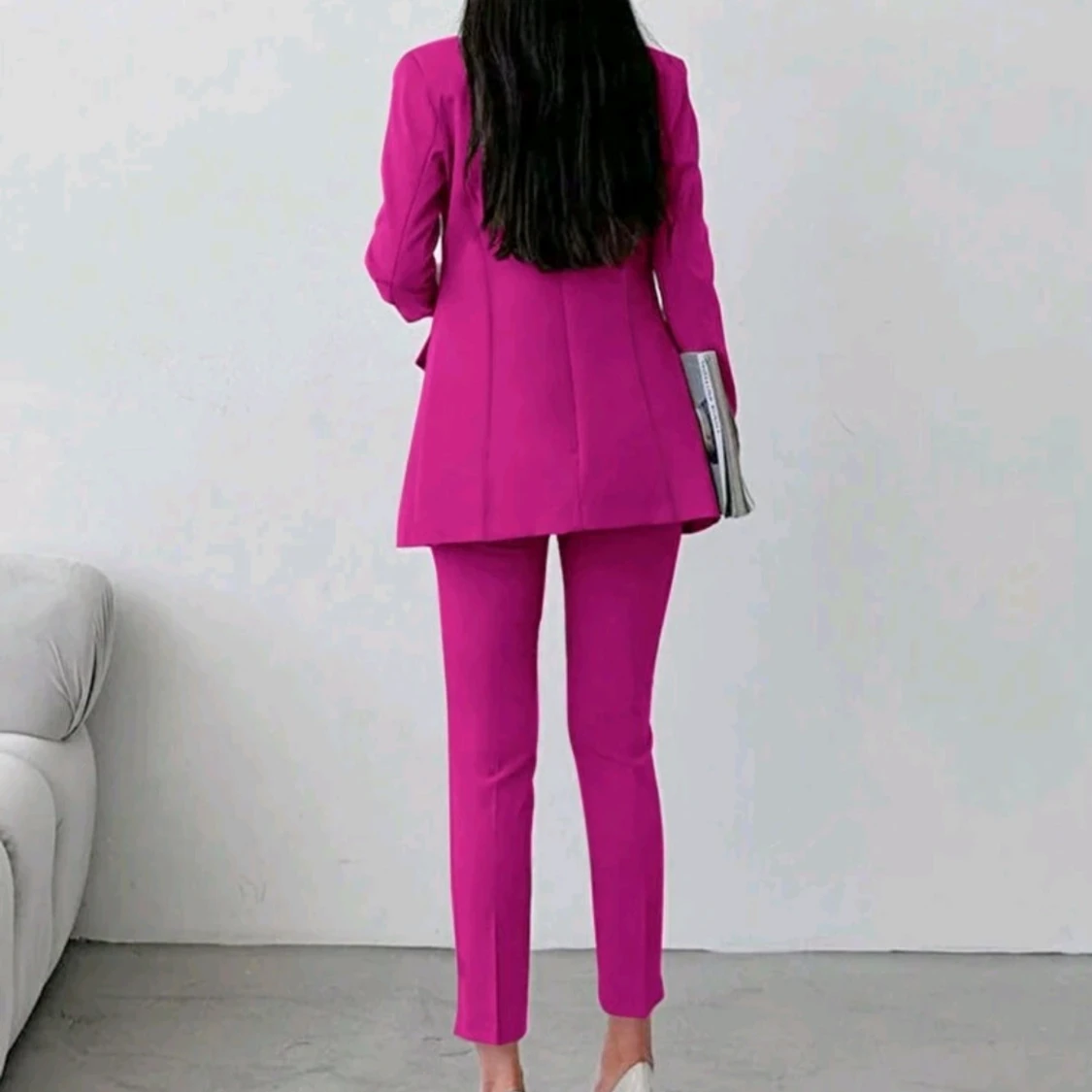 Fuchsia kostym med kavaj och byxa - 1
