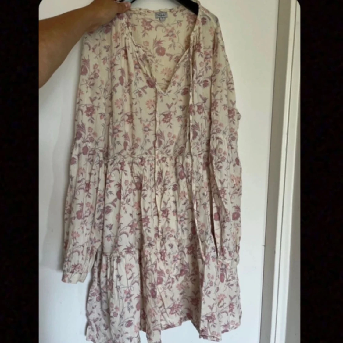 Blommig kortklänning från Rails