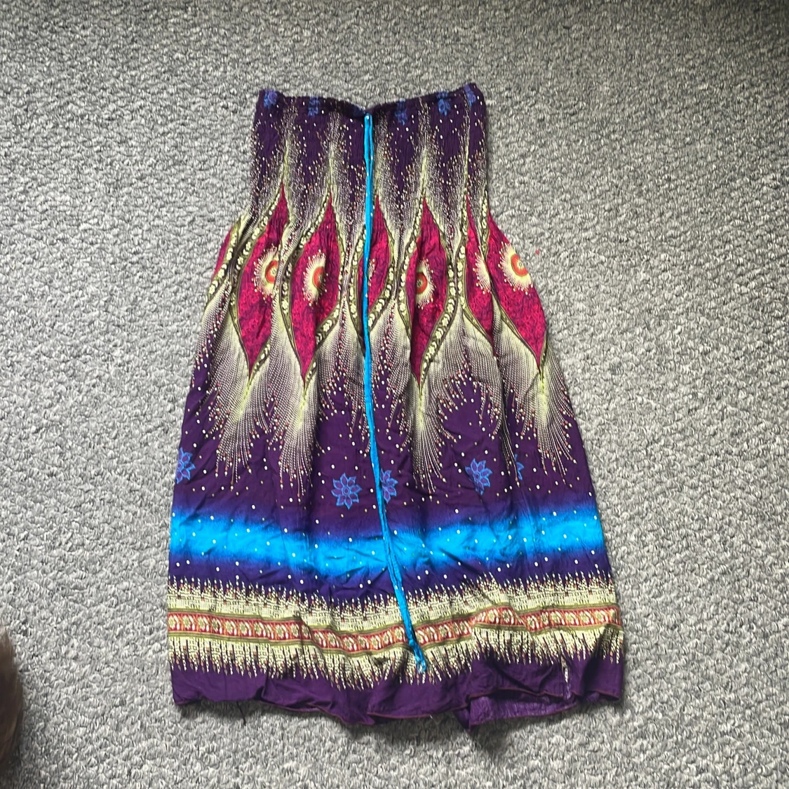 Färgglad kort klänning