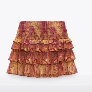 Zara kjol - Supersöt volang kjol från zara i storlek xs!💗