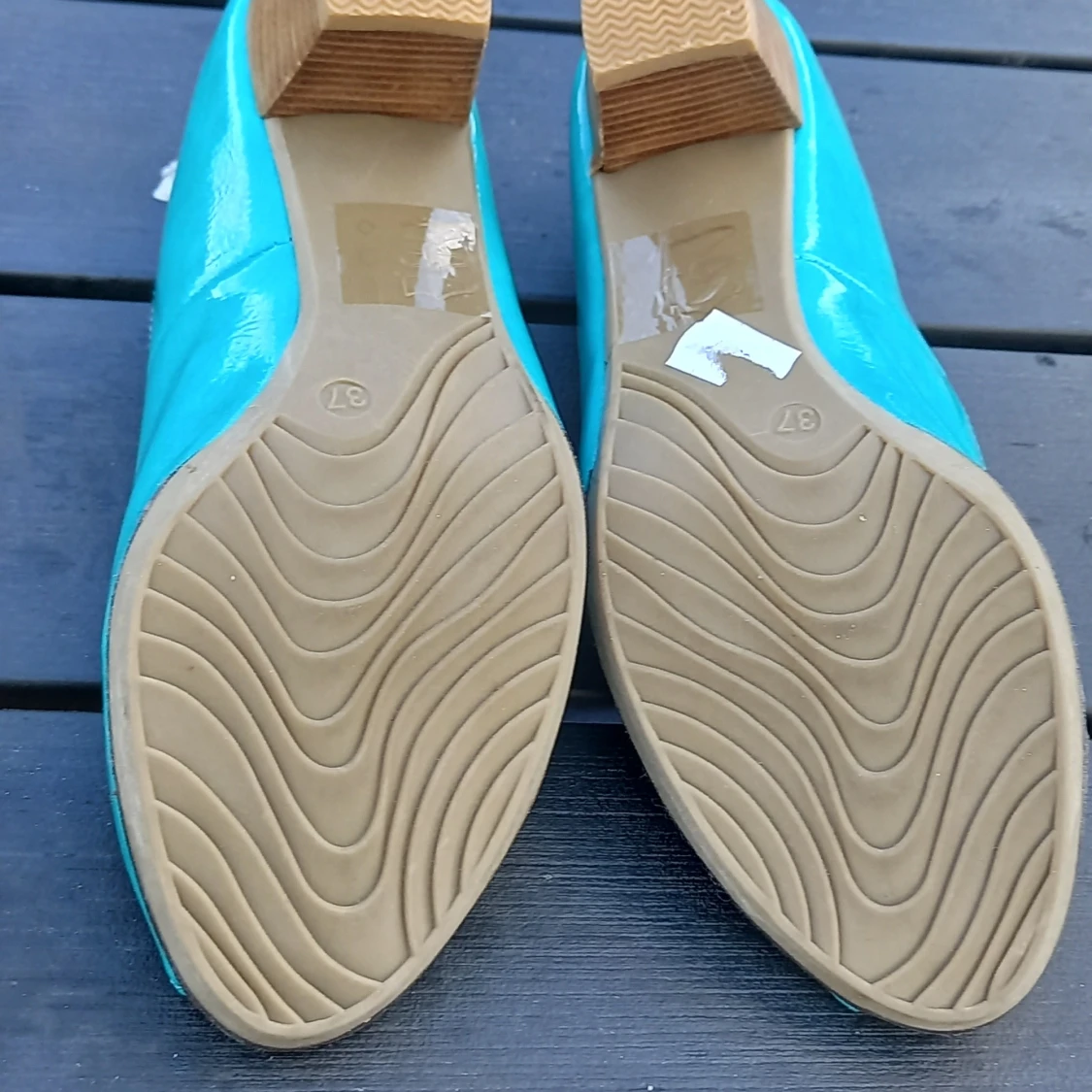 Turkosa pumps med öppen tå, stl 37 - 2