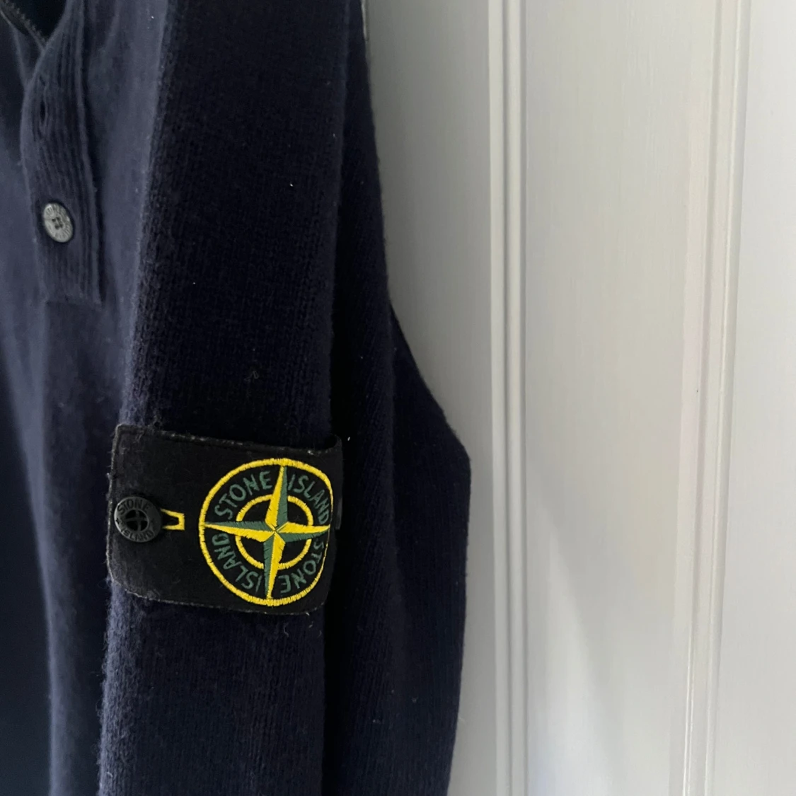 Mörkblå Stone Island stickad tröja - 1